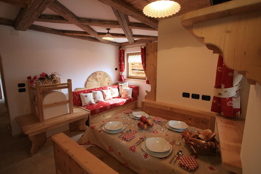 Chalet Pian Кампитело ди Фаса Стая снимка
